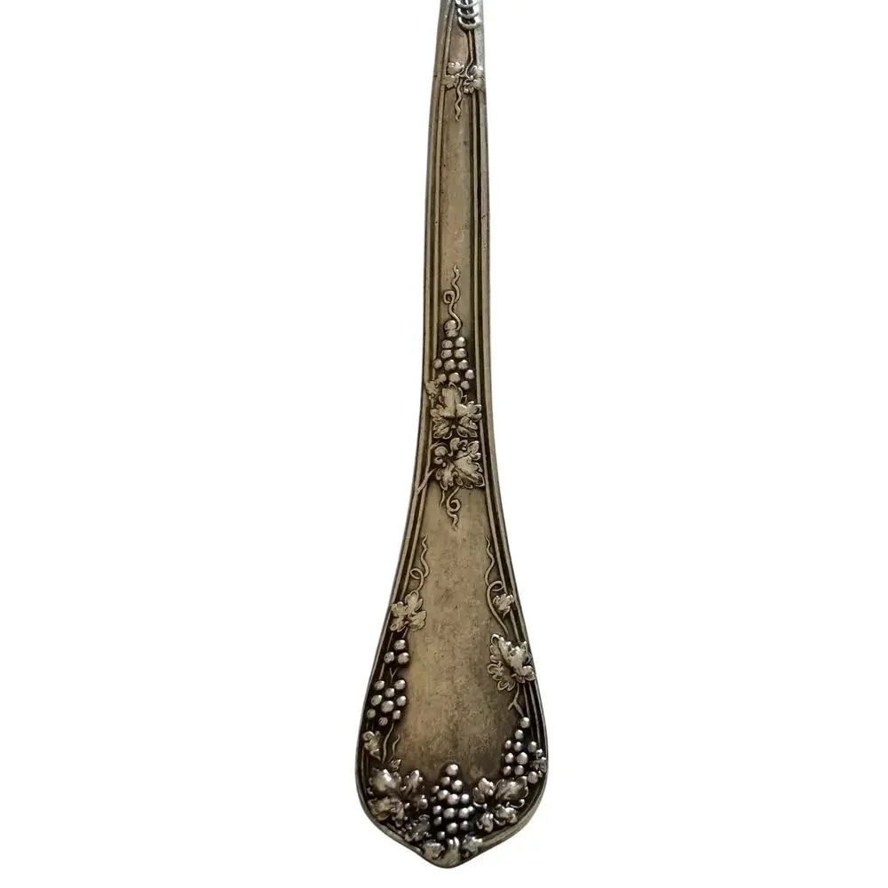 Reed & Barton Sheffield Grapes Silver Plate Teaspoon 5.25” vintage